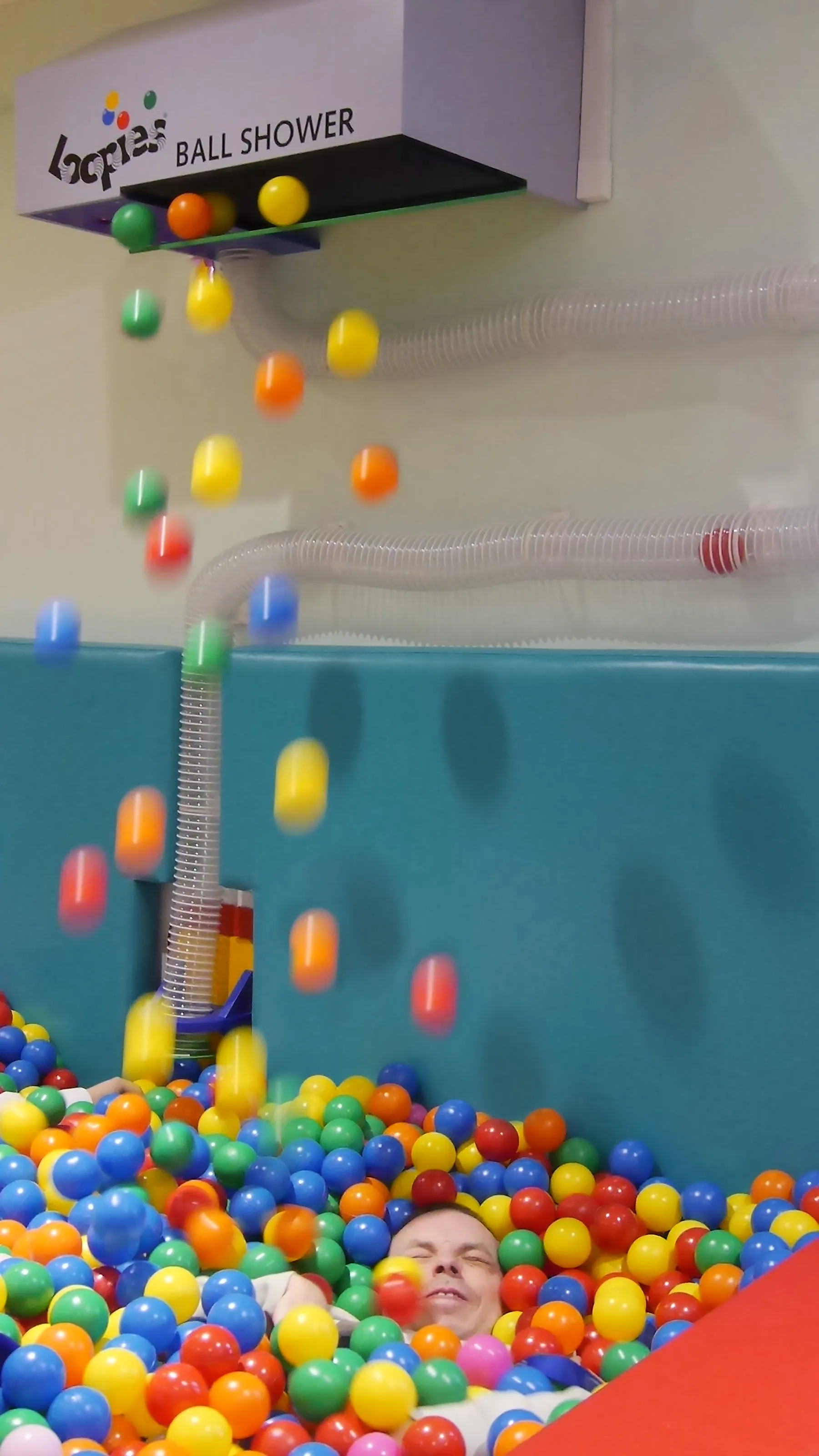 Ball Pool Shower