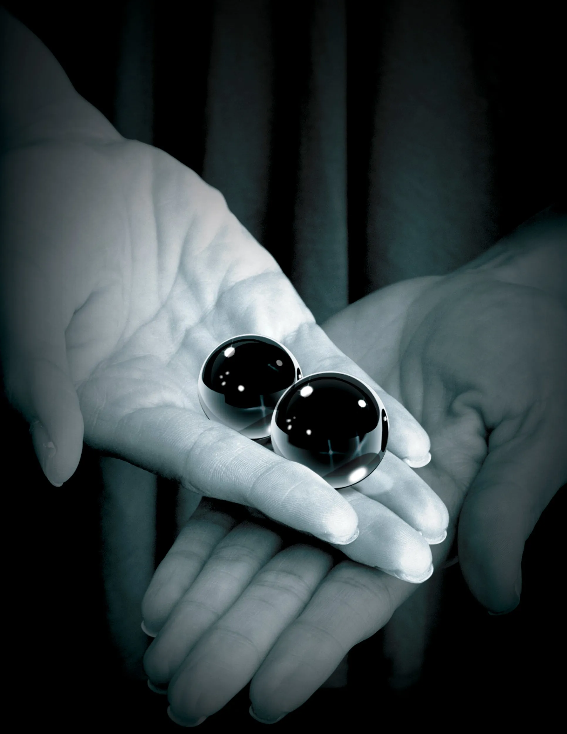 Fetish Fantasy Limited Edition Black Glass Ben-wa Balls