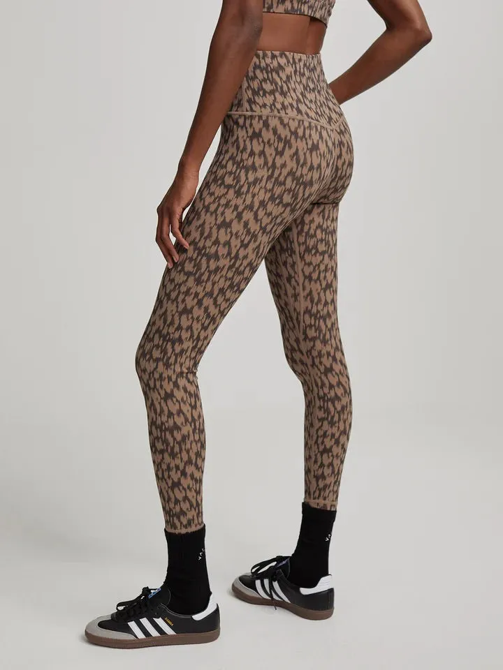 Form High Legging 25- Cocoa Etched Animal